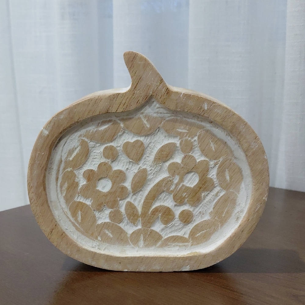 Wooden Pumpkin Decor with Floral Design